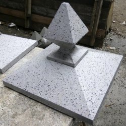 Колпак на забор пирамида 2×2 кирпича